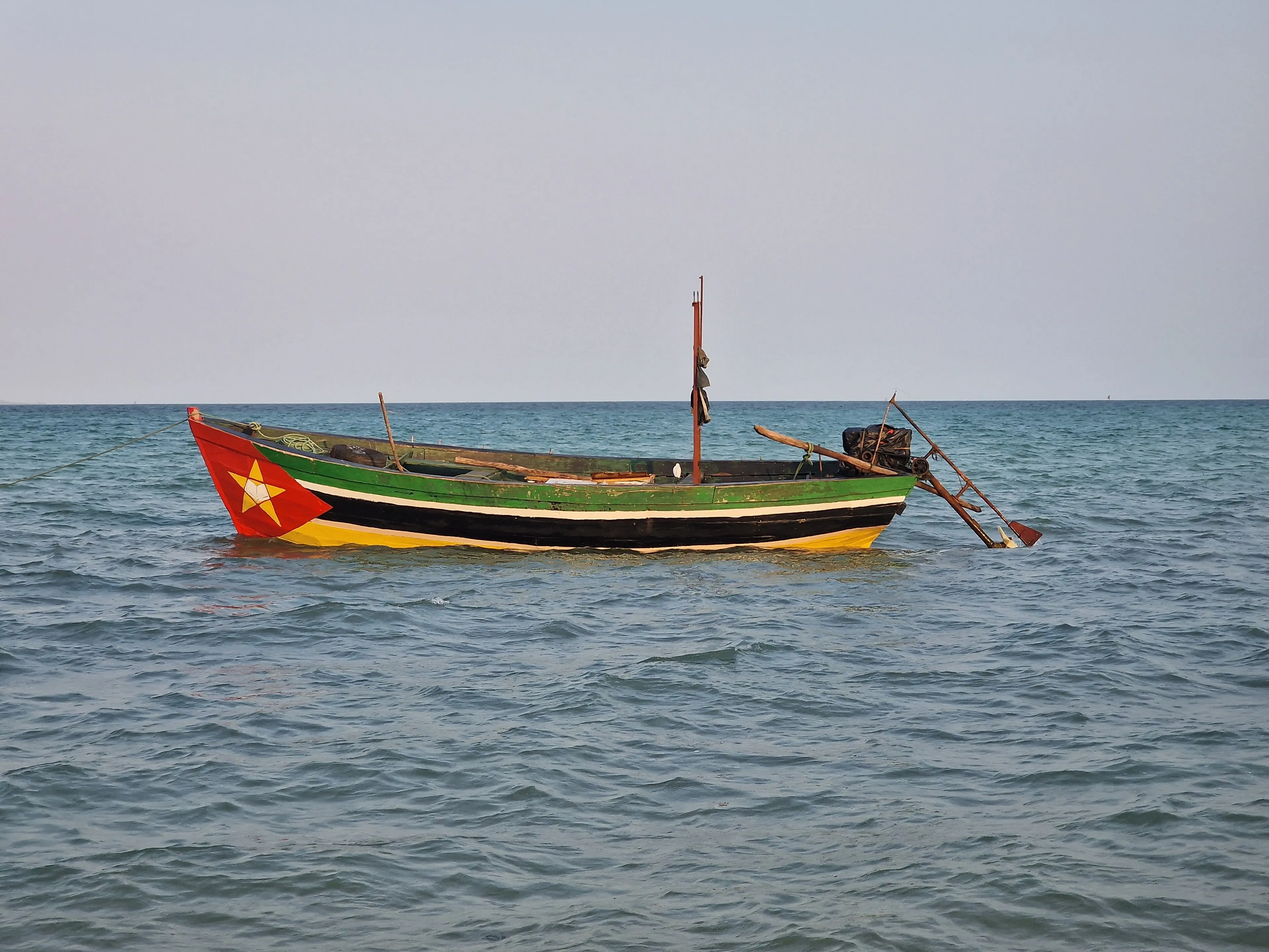 Um barco de pesca tradicional moçambicano
